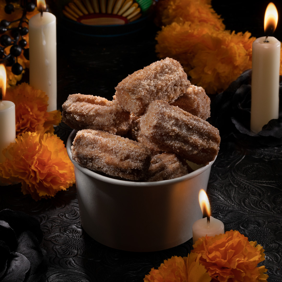 HorrorNights's tweet photo. get a 𝖙𝖆𝖘𝖙𝖊 of #universalhhn.

want more of my devilishly delicious treats? ➡️  https://t.co/yS07rHKj5D https://t.co/RXSZIpEYck