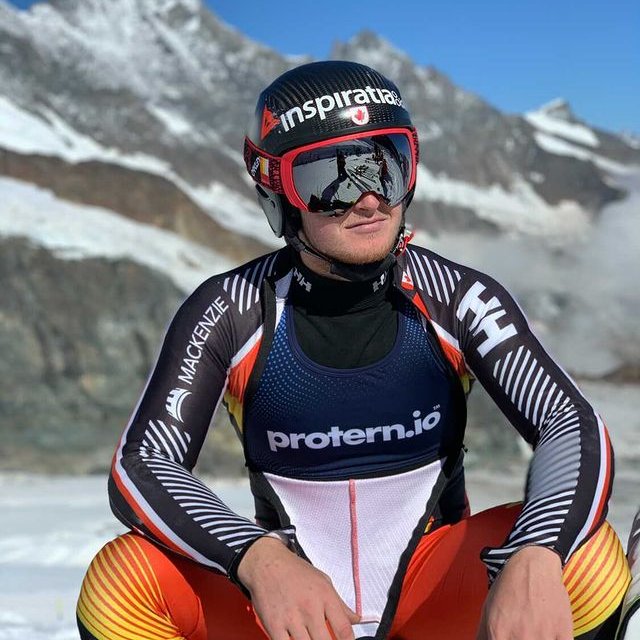 May we present, for your viewing pleasure, the cool quiet confidence of <a href="/BrodThompson/">Broderick Thompson</a>. That is all.