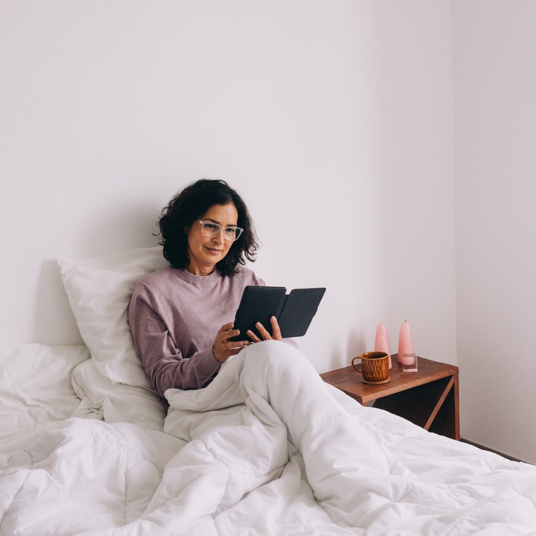 UnlockedMobiles's tweet image. Reading from bed made easy 🛏️ #ReadingTablet #Tablet #UnlockedMobiles #SimFree Shop Now 🤩 unlocked-mobiles.com/tablets-c-571.…