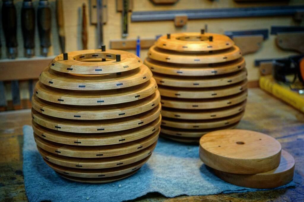 fieldstonearts's tweet photo. The same, but different

A pair of cherry pendants are headed out to Indiana today. I know I’ve been quiet on the socials lately, but big changes are in store at Fieldstone, and I can’t wait to share. Stay tuned! 

#fieldstoneartistry #lighting #cherry #… https://t.co/hv9noTAeaL https://t.co/tKfwD8bQd5
