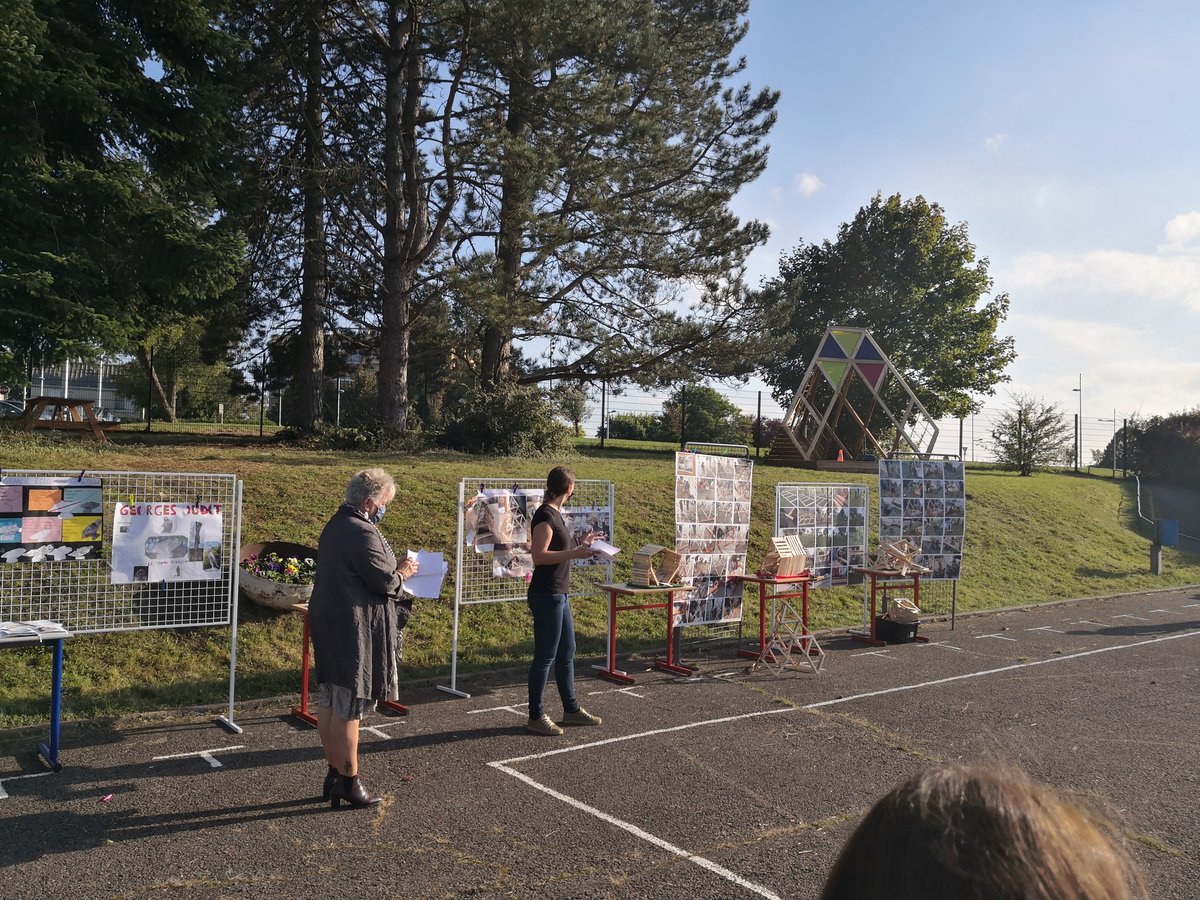 Très belle inauguration du projet artistique Cocon mené avec les UPE2A. Merci aux partenaires <a href="/Doubscd25/">Doubs</a>  @DraeaacBFC Félicitations aux élèves, à l'architecte, aux professeurs UPE2A, d'Arts Plastiques, à l'AED référent et à notre agent polyvalent. Jolie coopération👋 <a href="/acbesancon/">Académie de Besançon</a>