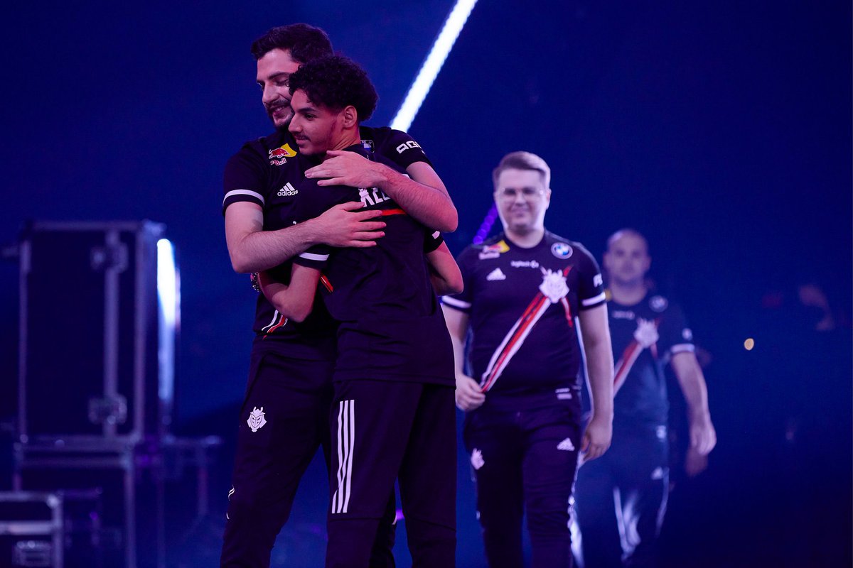 keloqz's tweet photo. .@Mixwell lets win mon frère ❤️ https://t.co/AEW284nO1p