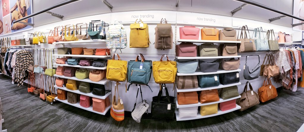 VM_Tre's tweet image. #T1051 #D354 #G396  #Target
#VMLStyle #worksomewhereyoulove
Now Trending...
UT Bags for Dayyysss 😍