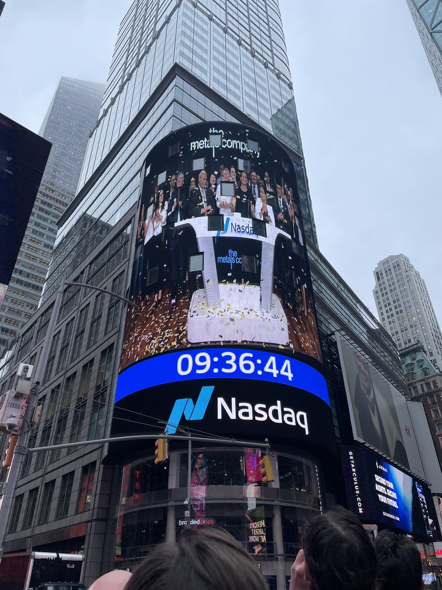MargoDeiye's tweet photo. Congratulations #TheMetalsCompany for ringing the opening bell @Nasdaq We need a clean energy future! https://t.co/3YYoyHgEL8