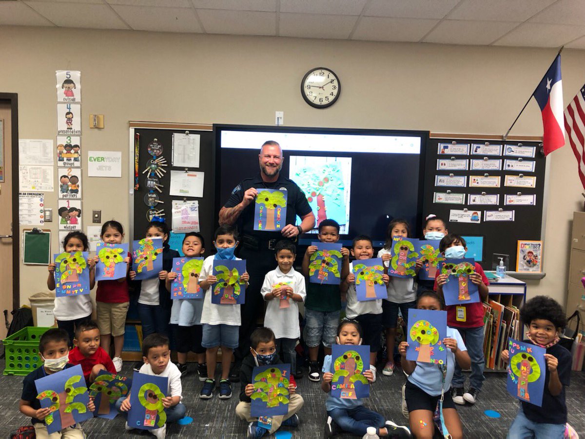 <a href="/JacksonLCISD/">Jackson Elementary</a> chicka chicka boom boom trees with Officer D! #Kindergartenrocks