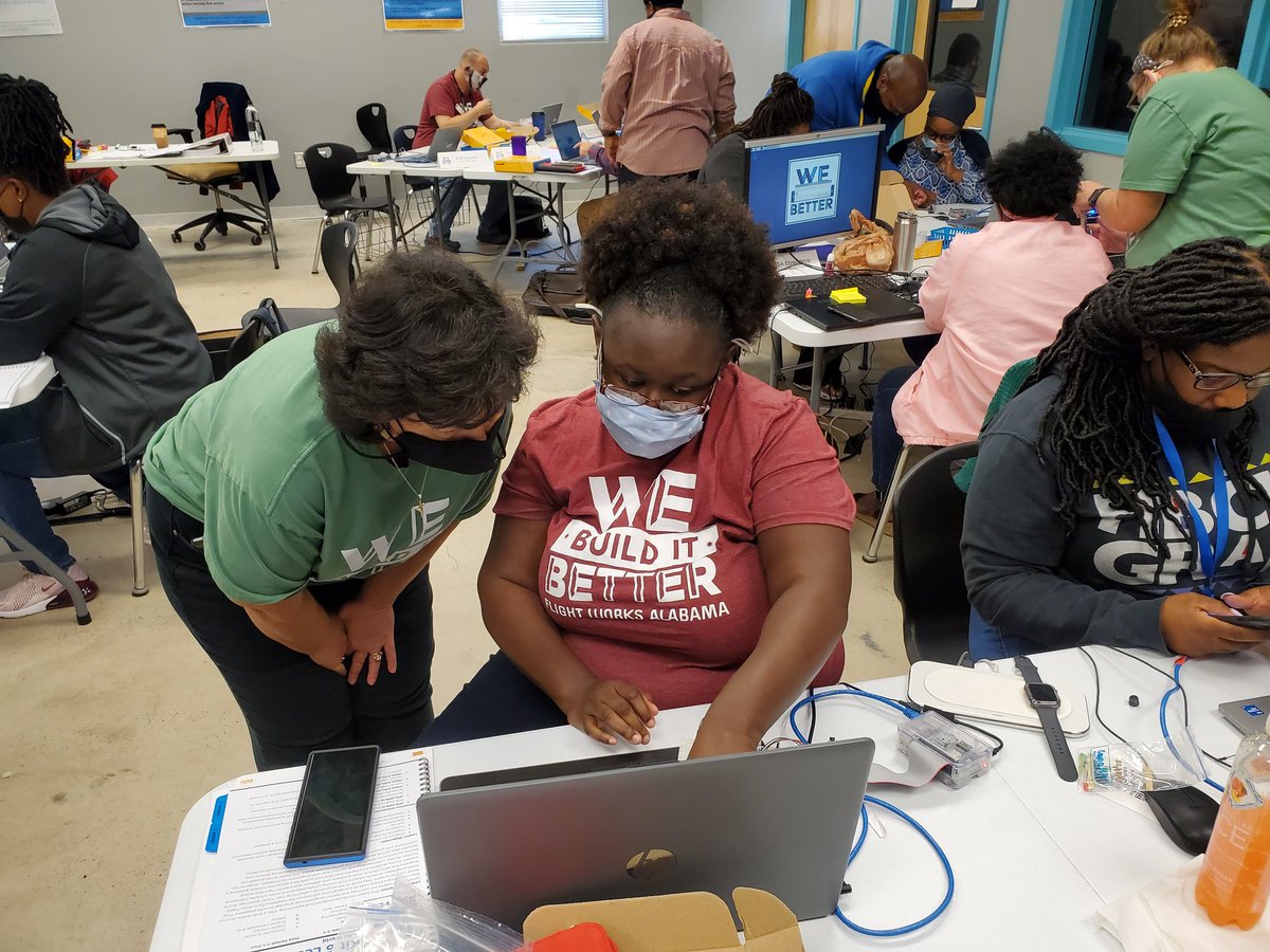 DirectorBake's tweet photo. We are WBIB graduates and ready to bring some innovative Career Tech fun to Lowndes County Middle Schools. #45ctc #45middleschoolctc https://t.co/du9o1RGxQM