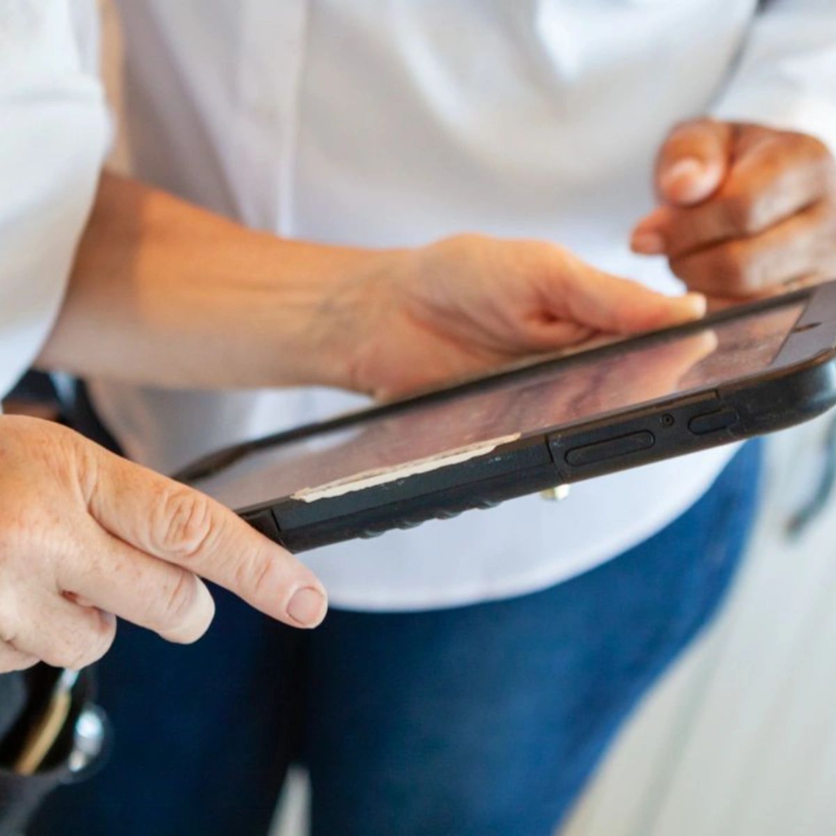 DocAir's tweet image. Our motto here at DocAir is science before sales. We give our customers all the facts upfront so they have the information and recommendations they need to keep their indoor climate comfortable and healthy.