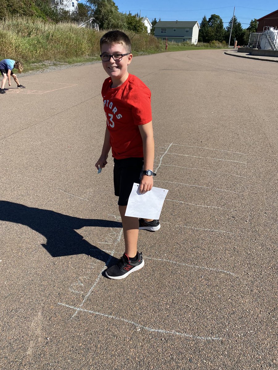 msfizzed's tweet photo. Our grade 5 class had an awesome time outside today using the things they found in nature and chalk to talk about place value and explore numbers to a million! #outdoorlearning #Mathematics @StAndrewJunior https://t.co/0QvYVE9j5f
