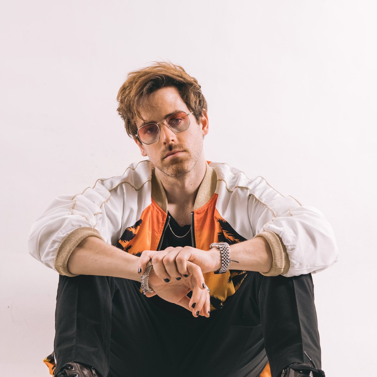 LOST MYSELF ••• OUT NOW ON ALL PLATFORMS. FIRST MUSIC IVE RELEASED IN OVER A YEAR ••• HOPE YOU LOVE IT. x open.spotify.com/track/4up7yqCp…