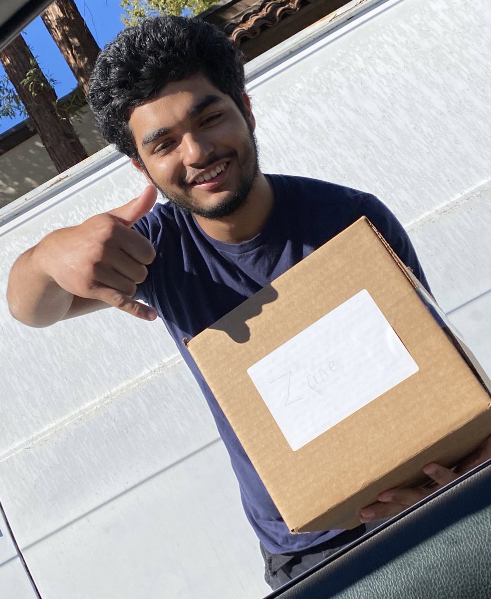 AllPesosNoBesos's tweet image. More than a Brand, It’s a Lifestyle💰💔

📸: @zanex89 spotted w/ that 
#APNB💰💔 package 💯💪🏽

Shop Now: allpesosnobesos.com ✅