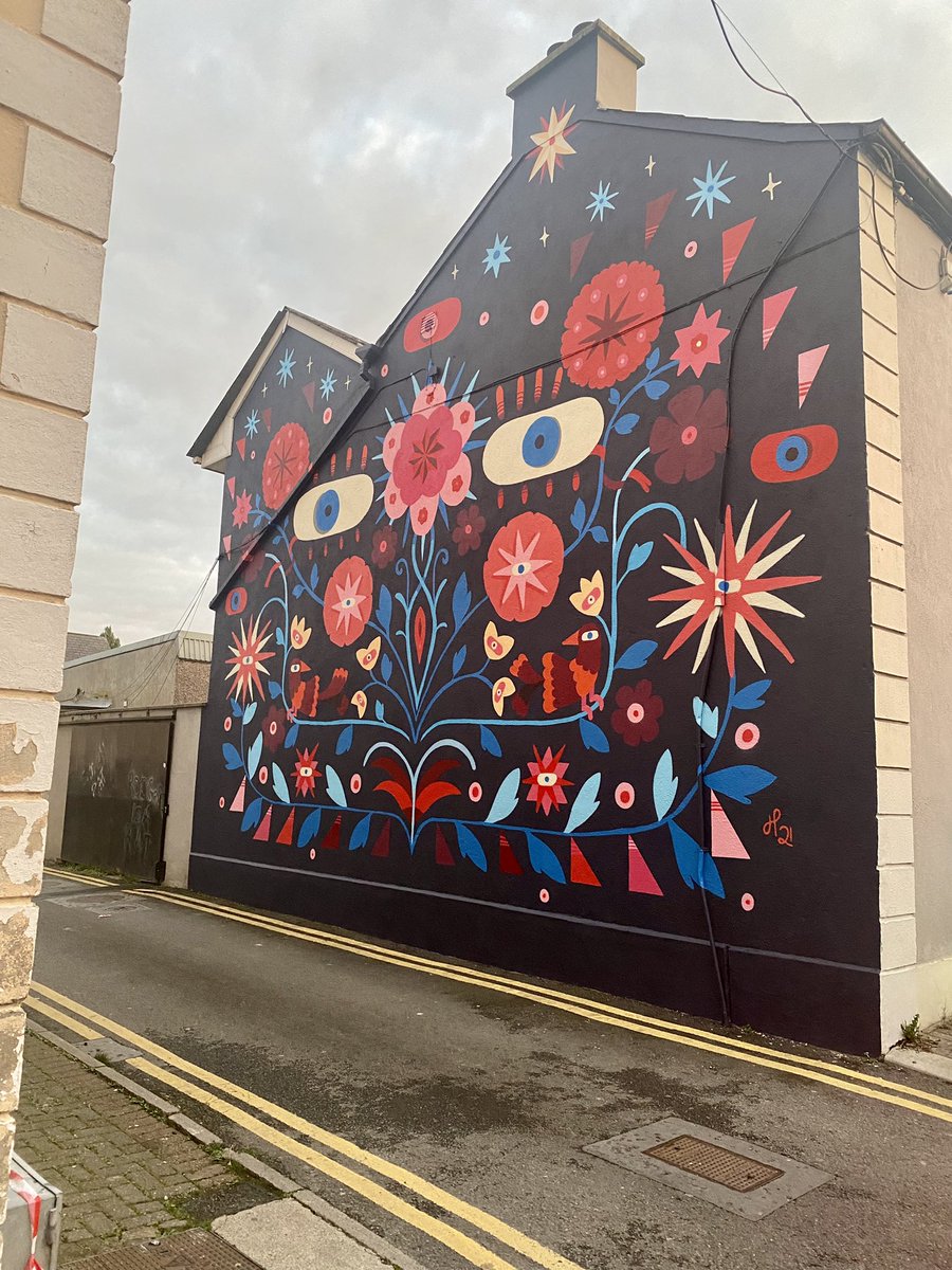 “Brilliant, original and wonderfully executed” Desmond Morris on the fab new mural in Newbridge by Holly Pereira
#StreetArt 
#CultureNight2021
#Kildare