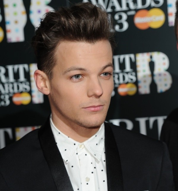 hourly louis tweet media