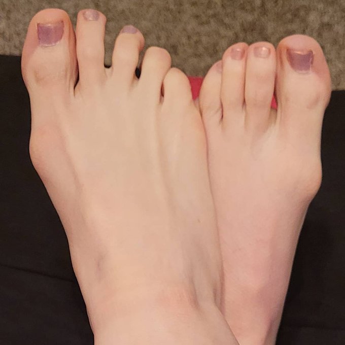 Pink? https://t.co/GYGho8mwjT<a href="/tag/rednails"class="tags"><span>#rednails</span></a><a href="/tag/sexystockings"class="tags"><span>#sexystockings</span></a><a href="/tag/toetallyyours"class="tags"><span>#toetallyyours</span></a>