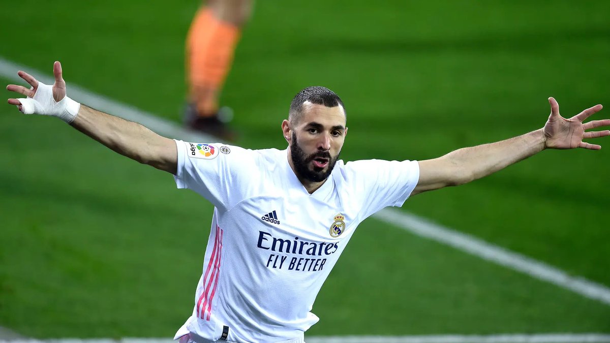 ManuHeredia21's tweet photo. Máximos goleadores de Primera División en el s. XXI por países:

474 🇦🇷Messi
311 🇵🇹Cristiano
197 🇫🇷Benzema
185 🇪🇸Villa
168 🇺🇾L. Suárez
154 🇨🇲Eto'o
89 🇲🇱Kanouté
83 🇧🇷Ronaldo
81 🏴󠁧󠁢󠁷󠁬󠁳󠁿Bale
75 🇹🇷Nihat
69 🇲🇽Vela
64 🇮🇹Rossi
62 🇨🇴Bacca
54 🇭🇷Rakitic
54 🇳🇱Kluivert
53 🇷🇸Milosevic
46 🇻🇪Arango https://t.co/otdWNFRju0