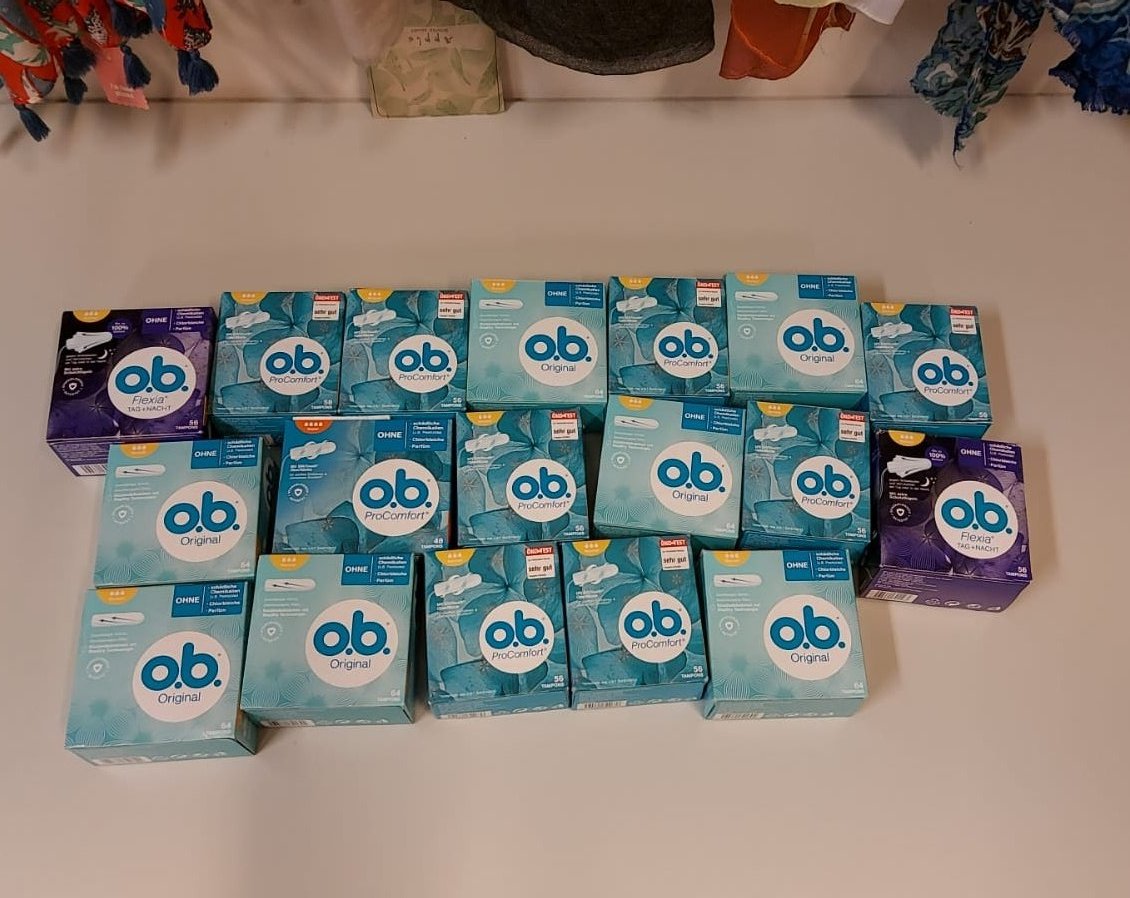 --PERSBERICHT--
Kledingbank Deventer zet zich in tegen menstruatiearmoede
Lees ons bericht op onze website:
kledingbankdeventer.nl/news/43/38/Kle…

De producten worden aangeboden door Stichting Armoedefonds