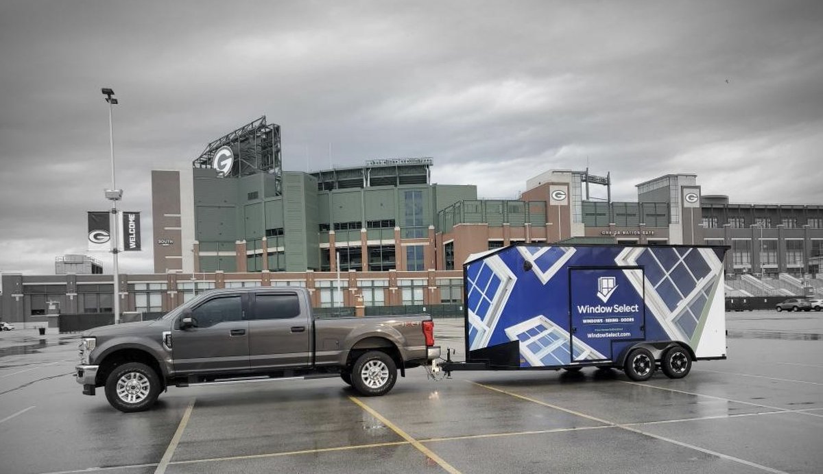 Who's excited for the Green Bay Packers game Monday!! It can only go up from here 👏 After installing in Green Bay, our team took a moment to drive by Lambeau and even on a rainy day... it radiates energy.

Free Home Estimates!🏠 WindowSelect.com

#GreenBay #GoPackGo