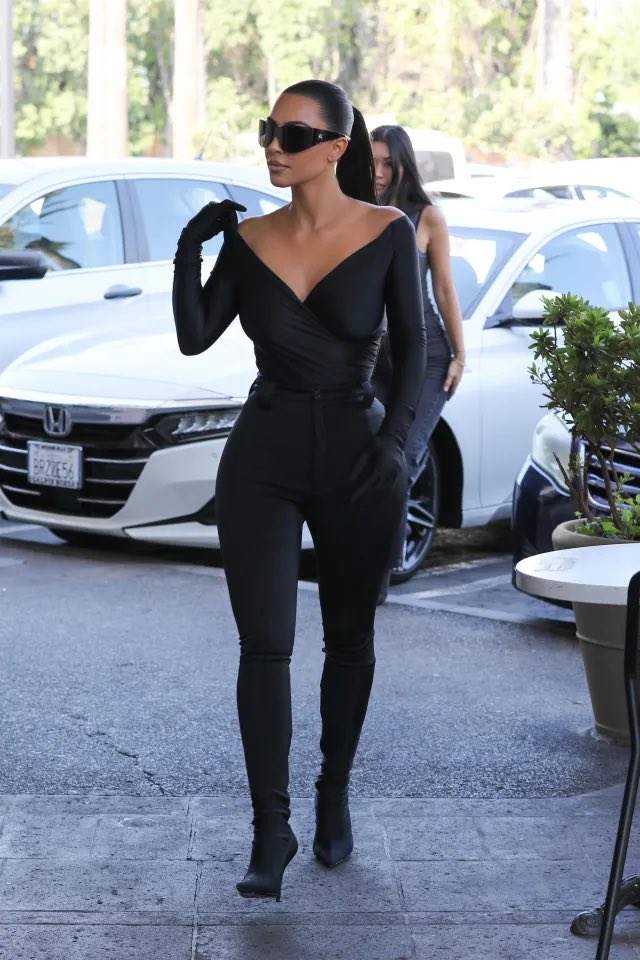 kimkardashsarmy's tweet image. Kim Kardashian West out in Los Angeles recently.