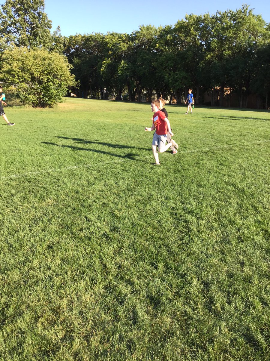 DPe54's tweet photo. Huge shoutout to all the 6th graders who participated in the Addams cross country invite! Thanks Addams cross country coaching staff! #WeAreDooley #WeAre54 @DooleySchool54 https://t.co/8AZqXejjVd