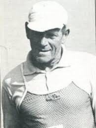 johnoregan777's tweet photo. Here’s another interesting documentary about a pioneer of Irish Ultra Running & Race Walking
John Dowling from Tramore, Waterford born 1929.
He held numerous records and his record for 1000K set in 1986 still stands. #ultrarunning #documentaryonone
https://t.co/koVLgk6687 https://t.co/Jq8x4cbPEJ