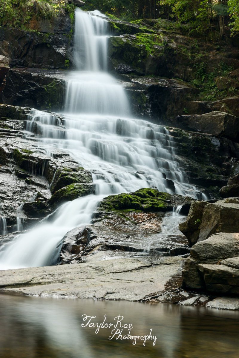 TayRayPhotos's tweet photo. Shelving Rock Falls - Adirondacks 😍 https://t.co/CqkNKGJ2QI