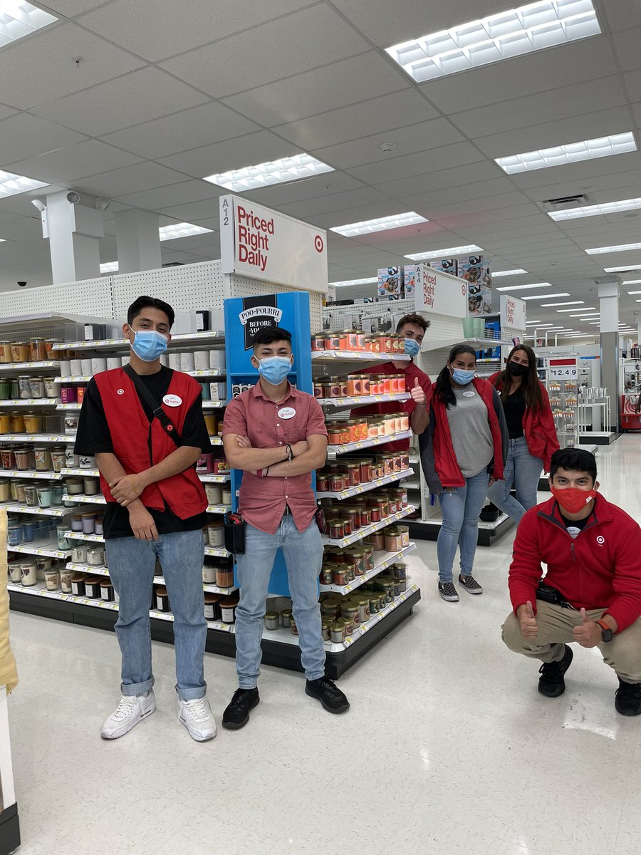 Jesse Scan (@jessedatarget) on Twitter photo Jeffrey! We are so proud of you & excited for you to do amazing things at 3236! You have been such a large factor in the success of our truck process & have helped teach so many on our team! Congrats on your first TL assignment! 🎉🎊🎯 <a href="/flondono09/">Fernando londono</a> <a href="/giselleTGT/">Giselle</a> <a href="/JonTfromTarget/">Jon Torres</a> Jeffrey! We are so proud of you & excited for you to do amazing things at 3236! You have been such a large factor in the success of our truck process & have helped teach so many on our team! Congrats on your first TL assignment! 🎉🎊🎯 <a href="/flondono09/">Fernando londono</a> <a href="/giselleTGT/">Giselle</a> <a href="/JonTfromTarget/">Jon Torres</a>