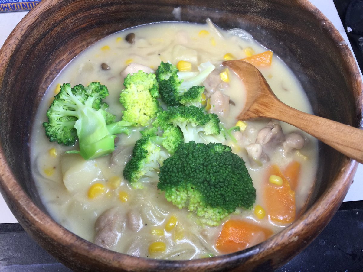 シチュー作った。美味しい 