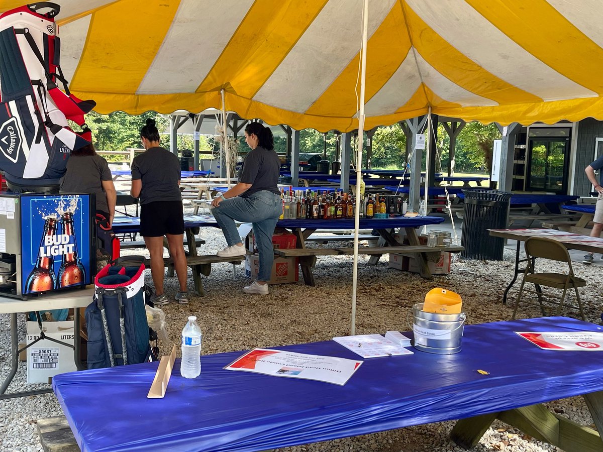 GolferCam's tweet photo. A huge thank you goes out to everyone who was so generous to support us at our 5th annual H2O event today. We were able to raise $65,000 to give back directly to the people in our community. Thank you so much. Always remember ~ Have Heart, Have Hope = Opportunity!! https://t.co/Q5qJLksO35
