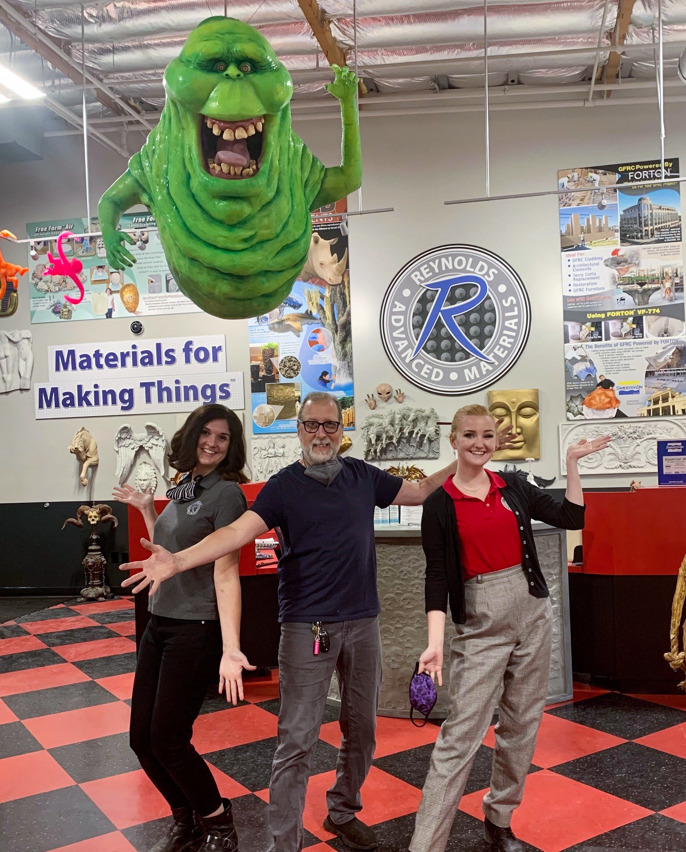 RAMaterials's tweet photo. Reynolds-LA had an awesome surprise visitor today, Evil Ted! Evil Ted is an expert prop builder and usually features how-to's for props and cosplays on his popular YouTube channel! Thanks for stopping by and saying hello!
https://t.co/MqWKAdvqsz
#ramaterials #smoothon #evilted https://t.co/dCh843FYFf