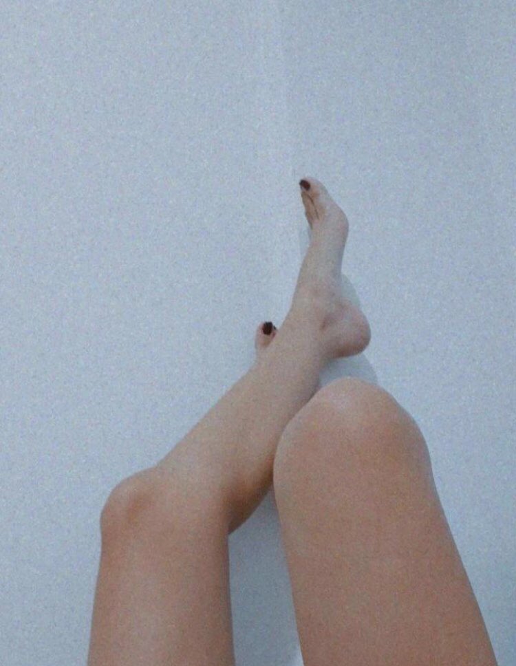 İyi bir köle bulduğumda asla bırakmam çünkü çok azlar malesef:( 
#finansalköle #sugardady #finansaldestek #finansalkole  #finansalkopek #kole #sahibe #ayakfetişi #sahip  #ayakkölesi #ayakfetişi #finansalköpek