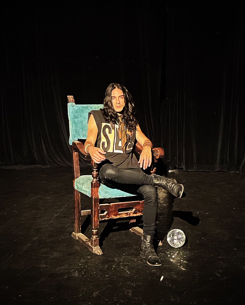 CATCHING UP WITH… NYC BAND SILVER RELICS (<a href="/silverrelics/">Silver Relics</a>) - thereclusiveblogger.com/2021/09/17/cat…