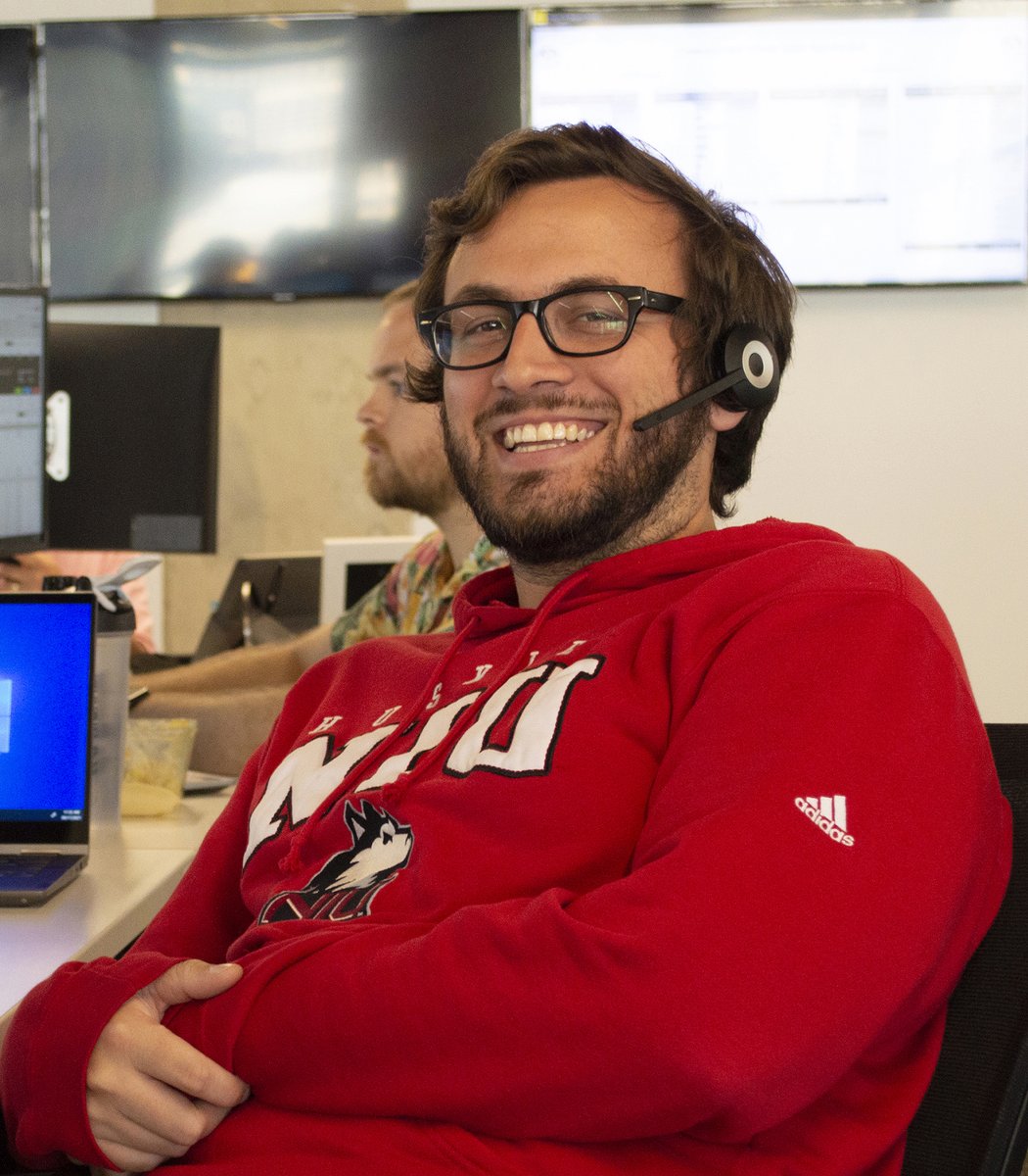 TrafficTechInc's tweet image. 📣Our team is bringing our spirit to @miamiuniversity on 9/21! Swing by our booth to see if you&apos;re a good fit to represent the #RedHawks at Traffic Tech! ow.ly/Su6U50Gc96L
#GraduateRecruitment #EarlyCareers #CollegeSeniors #RecentGraduates #Hiring #LogisticsCareers