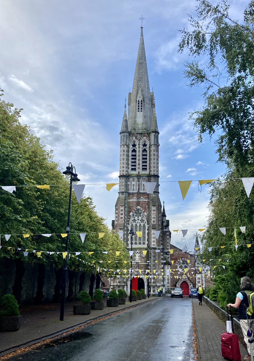 MariaCanEmb's tweet image. First day of @TheKerryCamino completed. A wonderful day walking from Tralee to Camp in beautiful #Kerry #LoveIreland ☘️💚