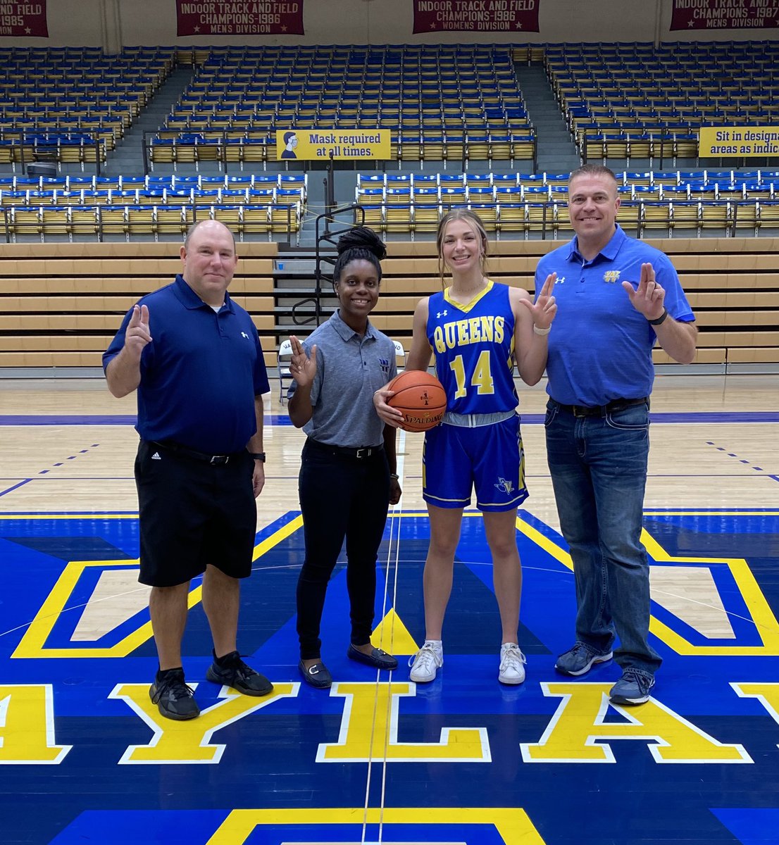 MaciHartsell's tweet photo. Thank you @FlyingQueensWBB for the awesome visit today! It was a great day on campus! @JaCooper33 #flyingqueens 💛✈️💙 https://t.co/HzHtoVSC9W