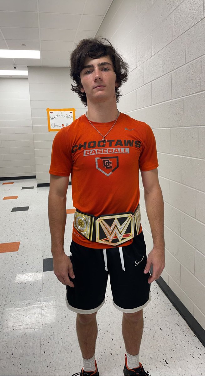 This weeks #WarriorOfTheWeek is Senior <a href="/Lanebaseball11/">Lane Evans</a>!! Senior leadership showing it’s teeth this week!! We #GRIND at @dcbaseb!! 
#BUILTDIFFERENT #RoadtoState