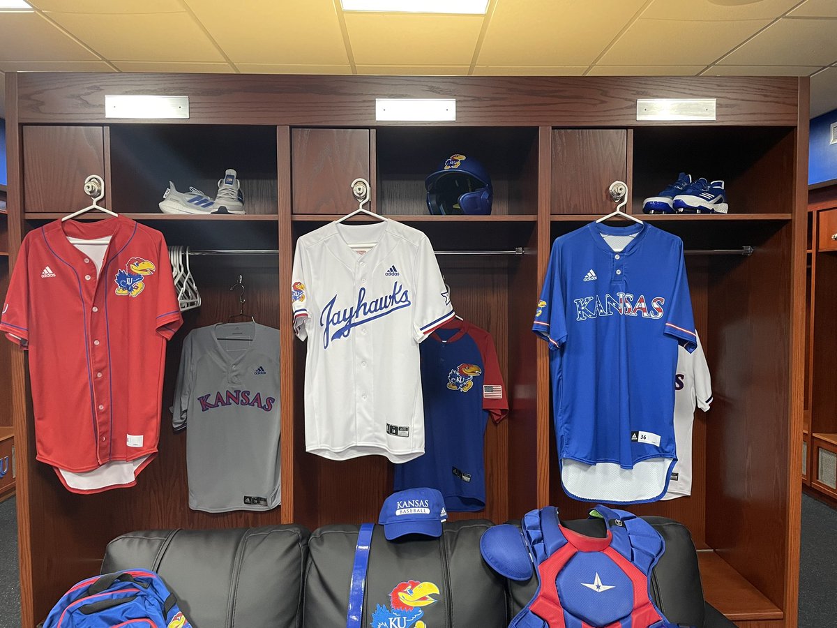 Here’s a 𝙎𝙣𝙚𝙖𝙠 𝙋𝙚𝙚𝙠 at some of the @adidasBaseball gear and equipment that our players will be receiving this year! #RockChalk