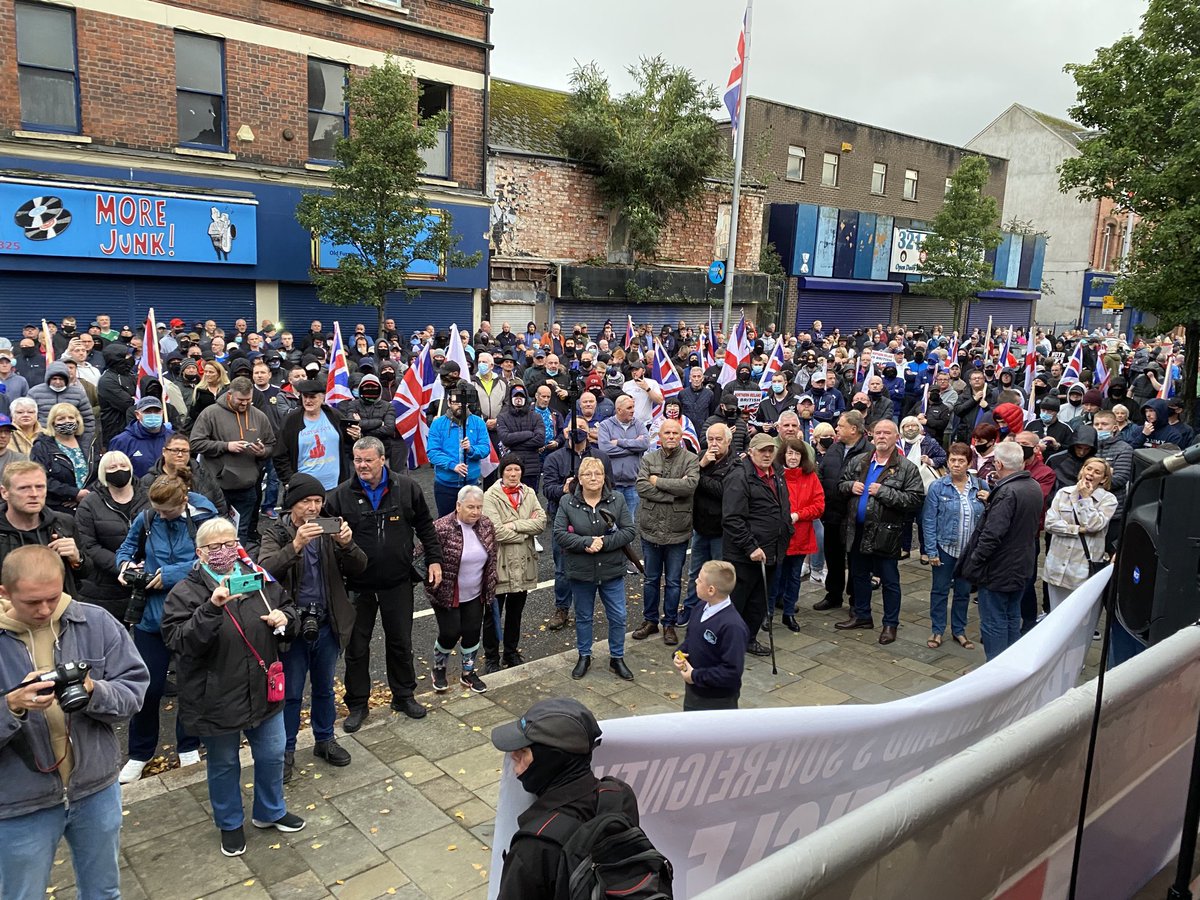 UnityYes's tweet image. ✅A bright &amp;amp; positive future

vs

❌The Past

#IrishUnity #YesForUnity