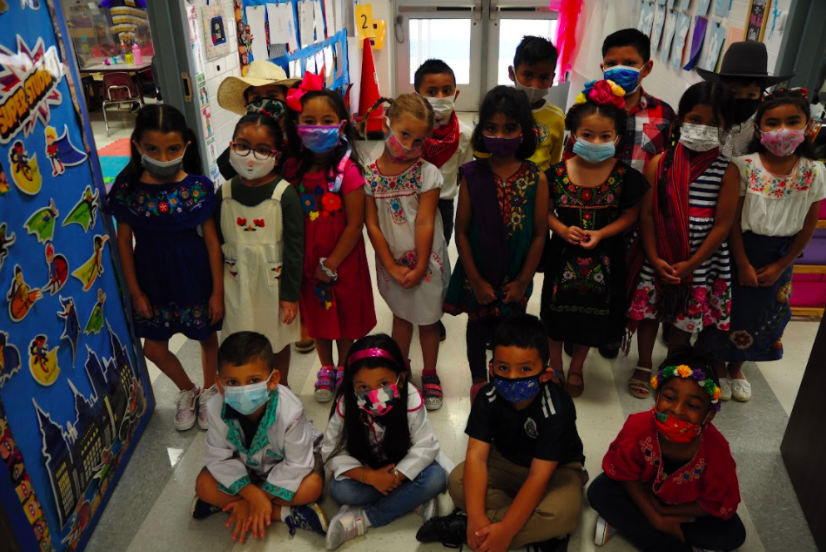TammyTodd22's tweet photo. We are so proud of our @Watson_Wildcats Kindergarten and First Graders and their hard work on our Hispanic Heritage Night program. What a wonderful way to celebrate such a special group of people and all that they bring to our community! https://t.co/6EvP3Qsdg1 https://t.co/kTAMvx9Uh2