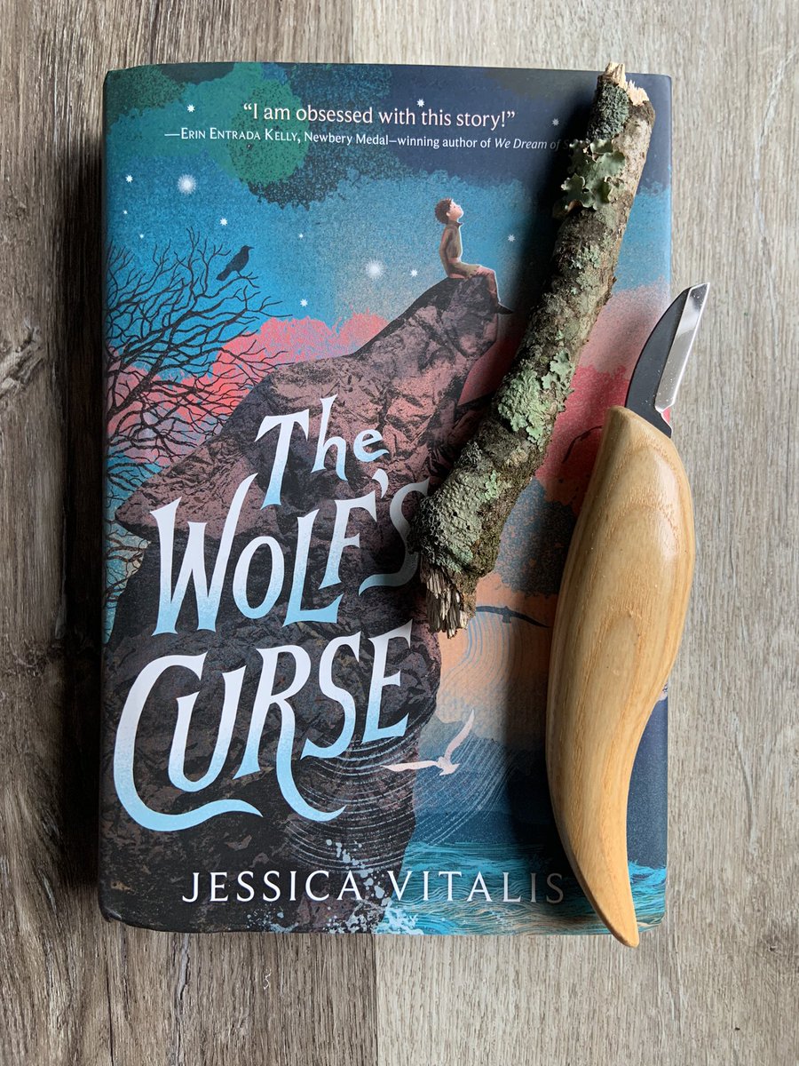 The next #TheWolfsCurse challenge is whittling a flower like Gauge wanted to make for Roux.

I tried. But knives + Diana = 🩸 🤣😬

#Feathersforgauge