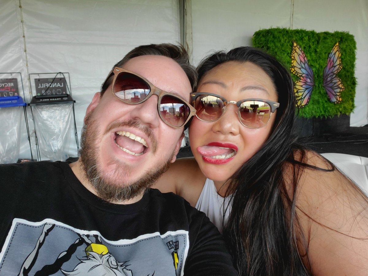 OMGzus's tweet image. We're at Life Is Beautiful today! #vip #vipsection