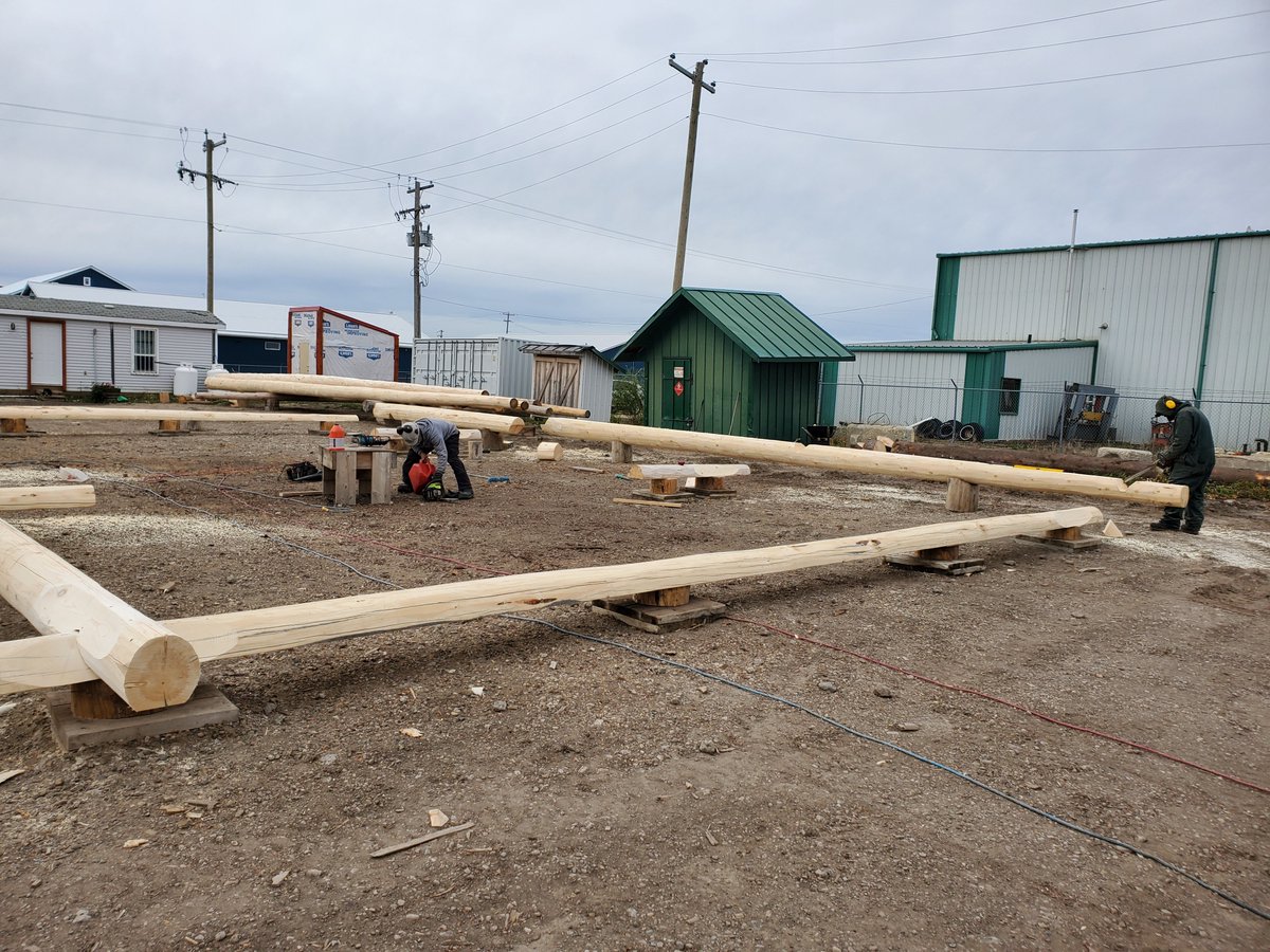 MH_WoodS's tweet image. A new build has started in the yard!  Approximately 1620sq ft garage.  Pad layouts are completed and the bottom round has been set. #loggarage #customlog #logbuilder #logwork