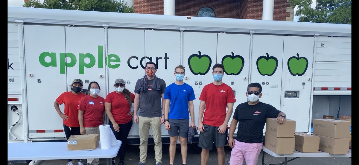 Happy to serve with ⁦<a href="/DowNewsroom/">Dow</a>⁩ and the ⁦<a href="/HoustonFoodBank/">Houston Food Bank</a>⁩ to folks in need here in Brazoria after the Nicholas storm
