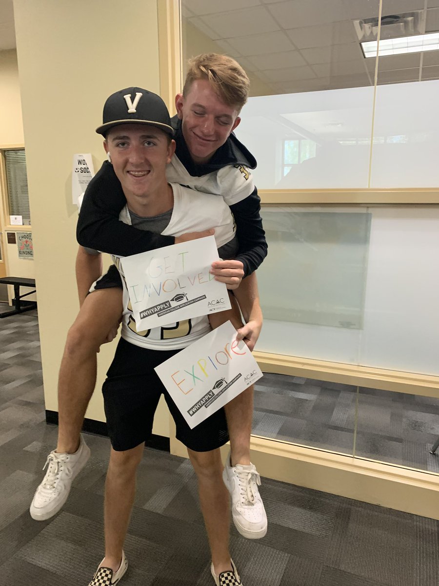 Verrado_AVID's tweet image. Our AVID 9 students came to us ready to start a new year and bounce back from the educational disruptions of COVID. They are already #collegebound and #careerbound #WhyApply @American_CAC @AVID4College @1verrado