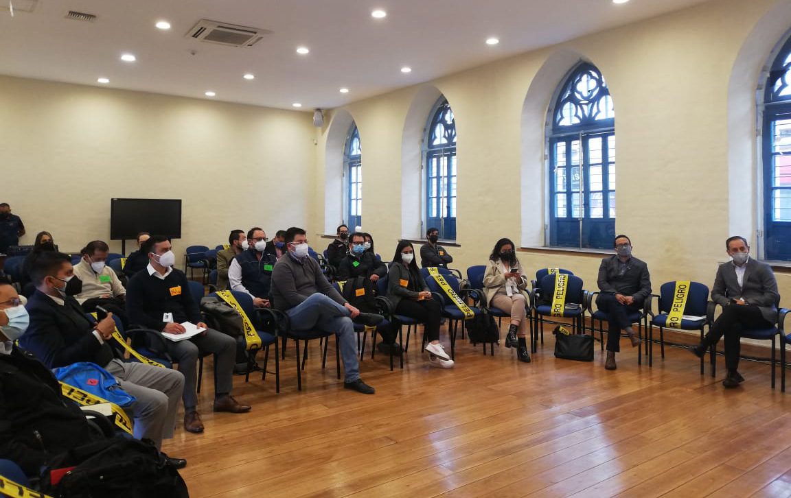 Dirección de Gestión de Movilidad (@cuenca_dgm) on Twitter photo Cuenca prepara un Plan de #Electromovilidad!
El Municipio de Cuenca y la Cooperación Técnica Alemana - <a href="/GIZecuador/">GIZ Ecuador</a> a través de un programa de <a href="/TUMInitiative/">🚶♀️🚶♂️🚴🚍⚡</a>, se reunieron en un taller inicial para acelerar la adopción de la #electromovilidad.
<a href="/pedropalaciosu/">Pedro Palacios U.</a>
<a href="/MunicipioCuenca/">Municipio Cuenca</a> Cuenca prepara un Plan de #Electromovilidad!
El Municipio de Cuenca y la Cooperación Técnica Alemana - <a href="/GIZecuador/">GIZ Ecuador</a> a través de un programa de <a href="/TUMInitiative/">🚶♀️🚶♂️🚴🚍⚡</a>, se reunieron en un taller inicial para acelerar la adopción de la #electromovilidad.
<a href="/pedropalaciosu/">Pedro Palacios U.</a>
<a href="/MunicipioCuenca/">Municipio Cuenca</a>