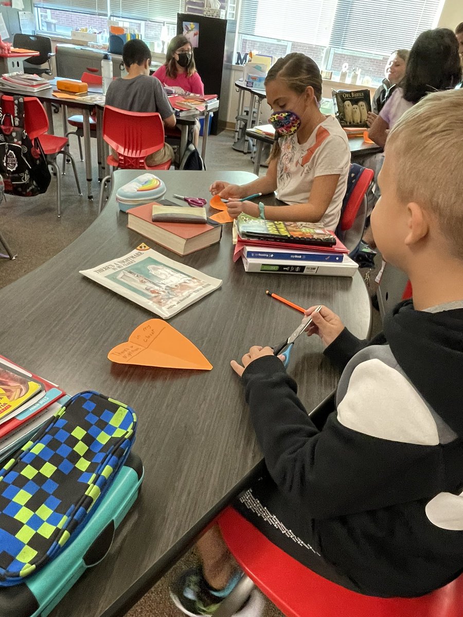aMAESingReaders's tweet photo. T•H•E•M•E 
It’s the heart of the story❤️ #aMAESingReaders #HMEproud #MelissaSchools https://t.co/z76oNExmnz