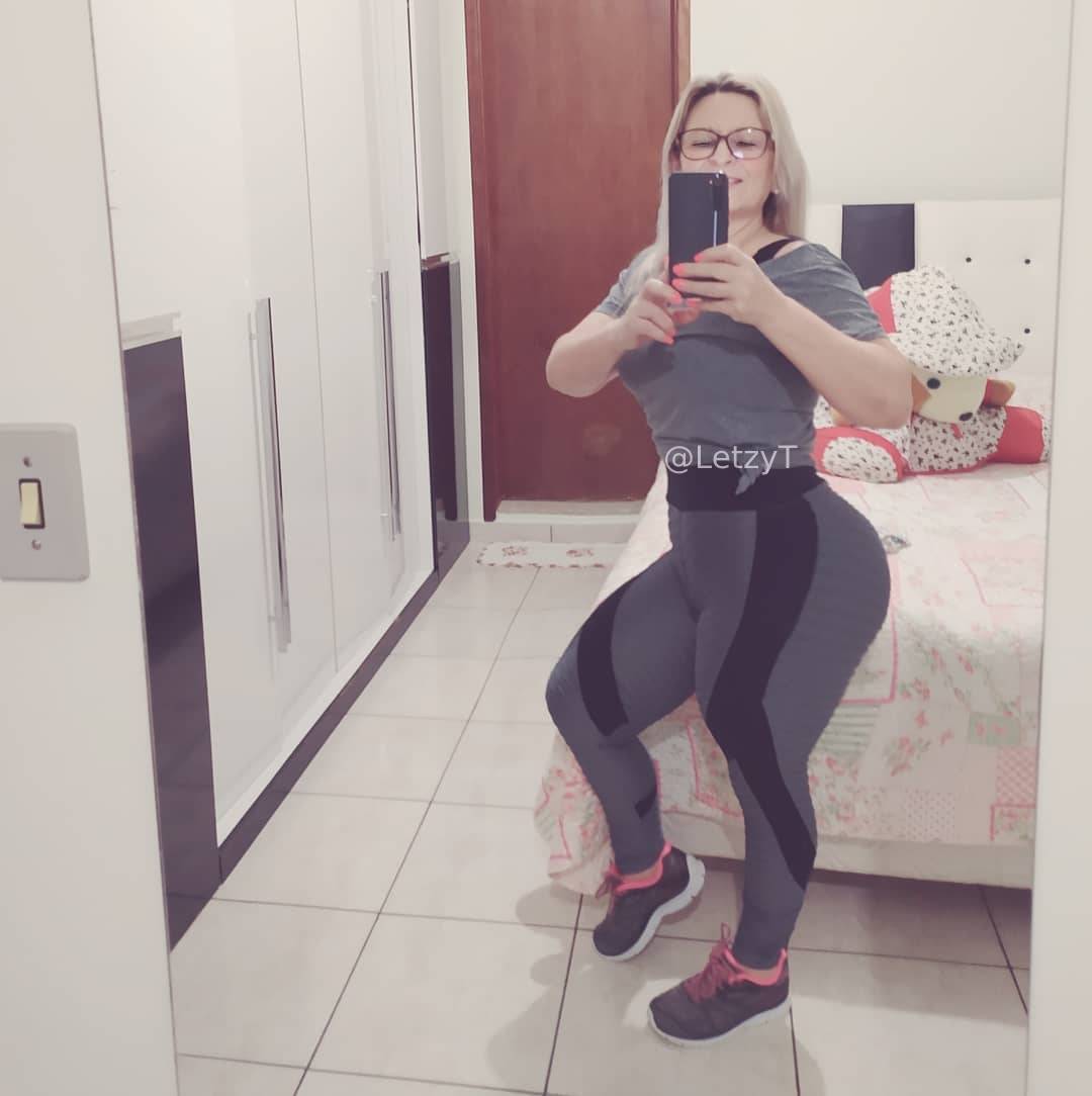 Hola bebé ❤️ Te gusta mi cul1to 🍑🤤 Deja tu RT y comenta para un privado 💛