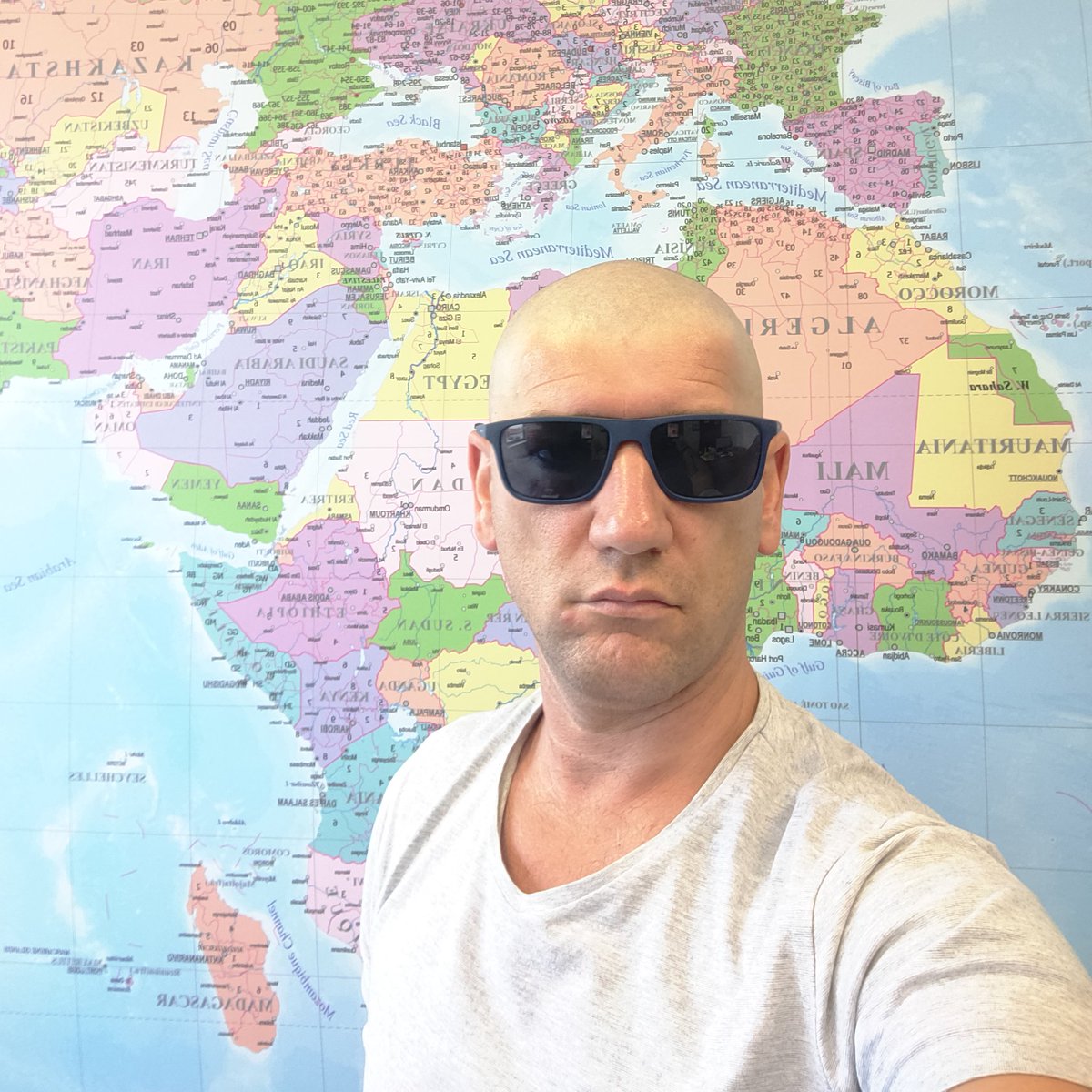 BiuroRudnicki's tweet photo. #Witaj https://t.co/uMaiS1Gubm