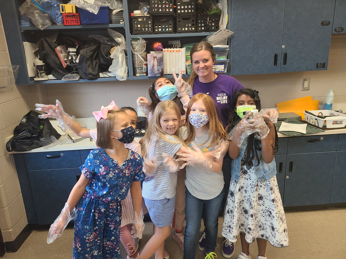 Sean Splawski (@scisean) on Twitter photo During my planning time I had @misswatts3rd <a href="/Ms_Giauque_MES/">Mableton 4th & 5th AC</a> classes come to the lab to join in the culinary fun. Our wellness team teachers are learning how to incorporate culinary arts into standards <a href="/MabletonES/">MabletonElementary</a> let's learn how to eat healthy <a href="/CobbSchools/">Cobb County Schools</a> <a href="/STEMcobb/">Cobb County STEM/STEAM & Innovation Department</a> During my planning time I had @misswatts3rd <a href="/Ms_Giauque_MES/">Mableton 4th & 5th AC</a> classes come to the lab to join in the culinary fun. Our wellness team teachers are learning how to incorporate culinary arts into standards <a href="/MabletonES/">MabletonElementary</a> let's learn how to eat healthy <a href="/CobbSchools/">Cobb County Schools</a> <a href="/STEMcobb/">Cobb County STEM/STEAM & Innovation Department</a>