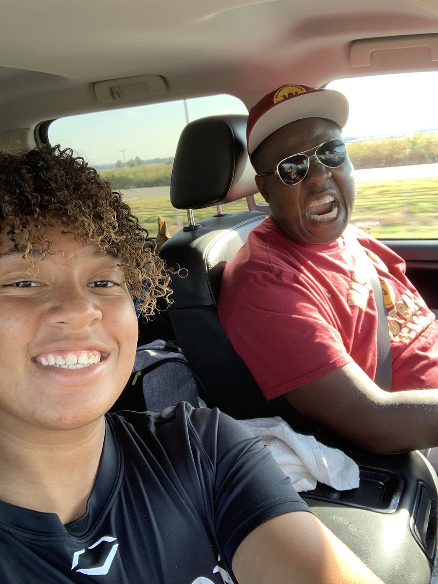 Heading to Kansas City! Dad’s a little having fun lol 😂 Can’t wait to get on the field!! #KansasBound #WereReady #RoadTripSelfies @RoderickWilson3 @AMNTX18u @AMNTX18u_Jeff @coachhudsonsb @ARLbigred2black