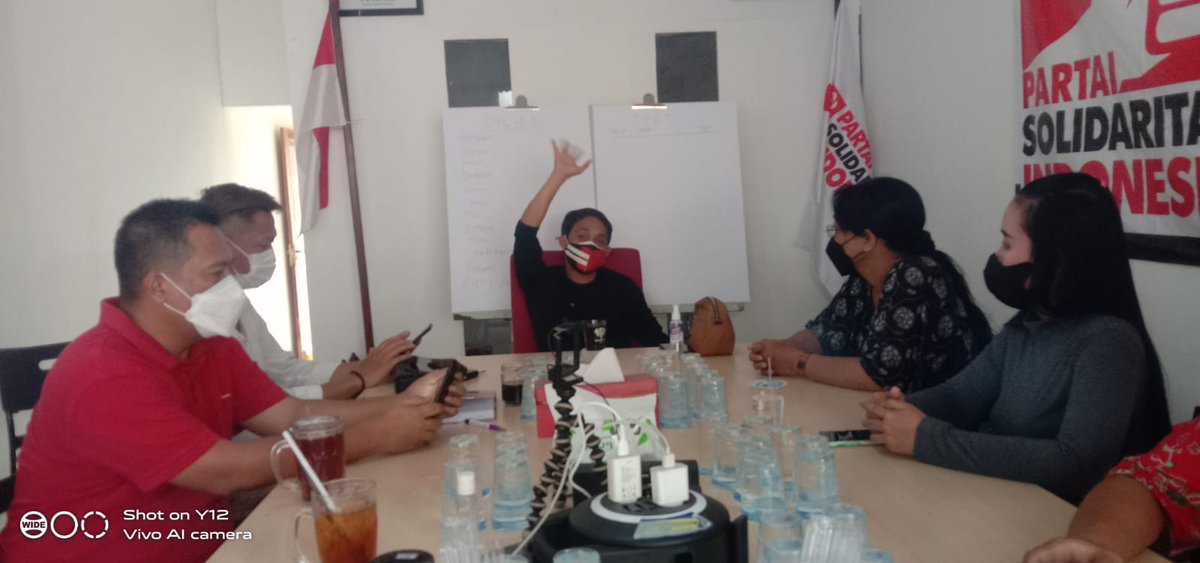 DepokPsi's tweet photo. Kedatangan tamu istimewa Bro @AntoniRaja di Kantor DPD Sleman

@psi_id @psidiy1 @DPDPSISleman https://t.co/hG0W7PDCke