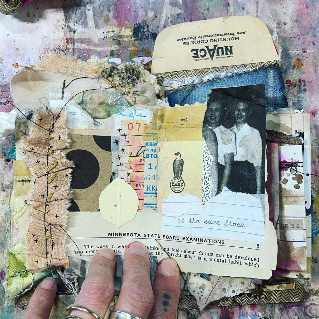 ebodygirle's tweet photo. Of the same flock.
.
Washi tape from @umwowstudio
.
#artjournal #artjournaling #cutnpaste #mixedmediacollage #paperbits #fabricbits #washilove #ephemera #sewing #handstitching #whatkristinmade #alteredstatesstudio #kristinpetersonart #creativesoul #crea… https://t.co/agCeOVXAG9 https://t.co/qT9w5va35J